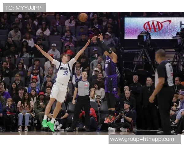 弗拉格下半场爆发独得21分全场贡献23分6板5助5失误表现慢热 弗拉格下半场爆发独得21分全场贡献23分6板5助5失误表现慢热