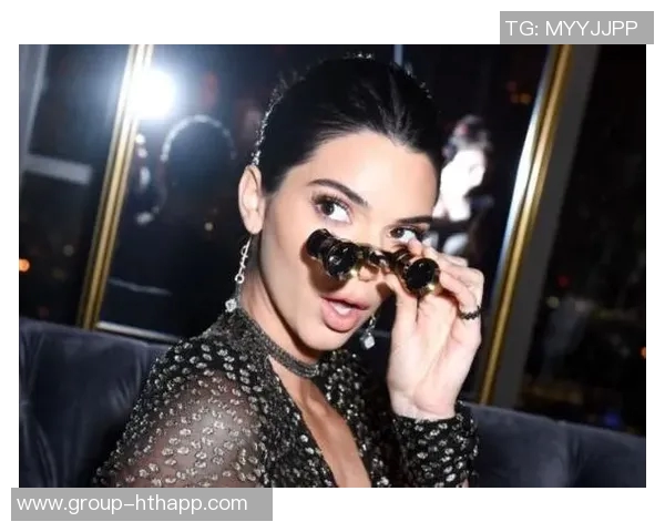 波特兰火焰正式发布新赛季主客场球衣颜值引发球迷热议 波特兰火焰正式发布新赛季主客场球衣颜值引发球迷热议